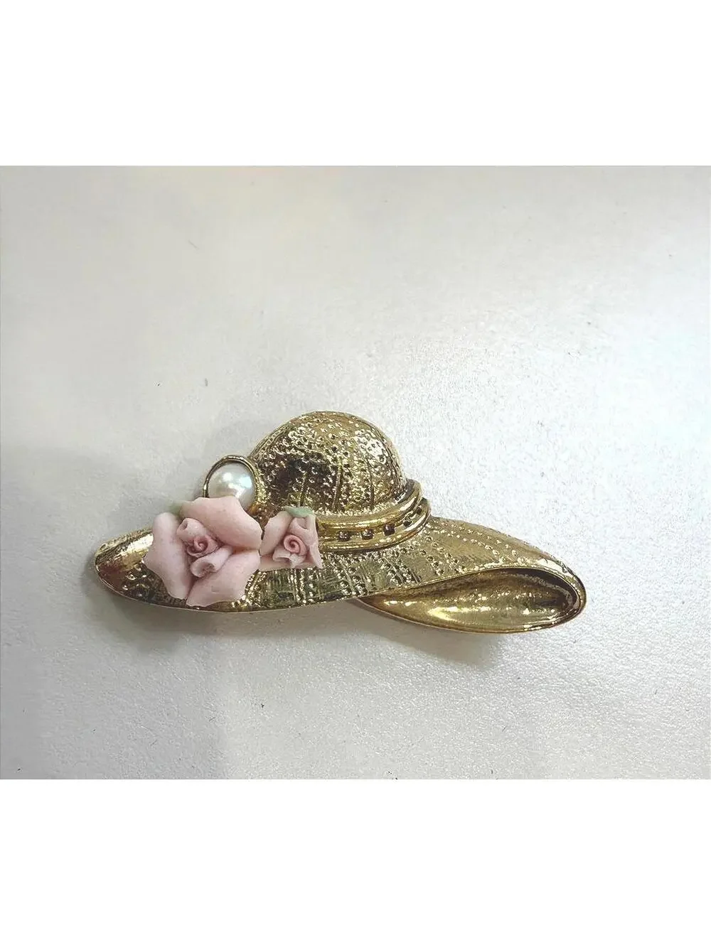 Vintage Gold Tone Hat Brooch with Pink Roses and Pearl Accent